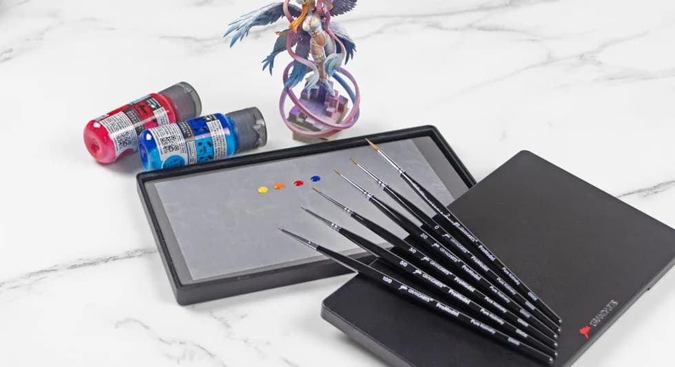 GM Miniature Brush